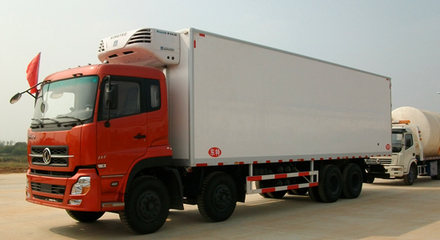 河北張家口廠家專業(yè)銷售垃圾車、灑水車、冷藏車，聯(lián)系電話 13997858099