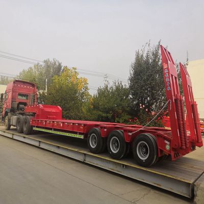 銀礦石運(yùn)輸利器 10米重型側(cè)翻全掛車市場(chǎng)行情與選購指南